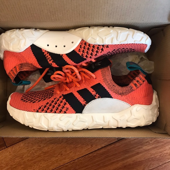 ADIDAS F 22 PK SZ 8 and 11 TRACE ORANGE PRIMEKNIT - Picture 4 of 9